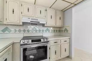 2835 SW 13th St, Delray Beach, FL 33445 - Photo 6