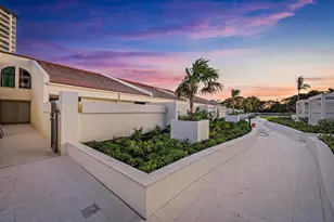 3970 N Ocean Dr, Singer Island, FL 33404 - Photo 26