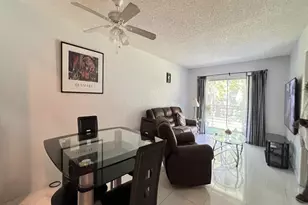 8305 NW 61st St, Tamarac, FL 33321 - Photo 6