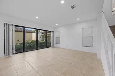 6020 Curie Place, Palm Beach Gardens, FL 33418 - Photo 12
