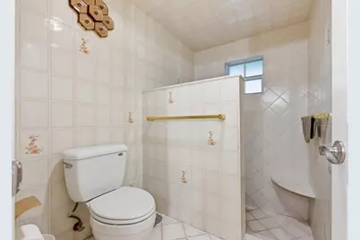 8492 NW 15th Court, Coral Springs, FL 33071 - Photo 32
