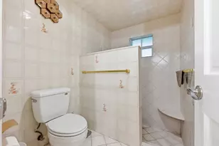 8492 NW 15th Ct, Coral Springs, FL 33071 - Photo 32