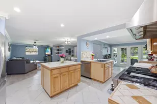 8492 NW 15th Ct, Coral Springs, FL 33071 - Photo 22
