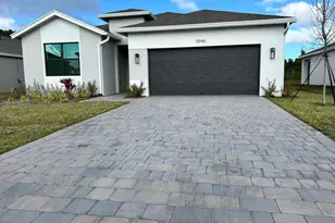 5946 SE Sky Blue Cir, Stuart, FL 34997 - Photo 1
