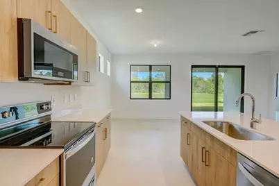 5946 SE Skyblue Circle, Stuart, FL 34997 - Photo 10