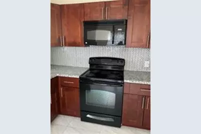 2037 Washington Street, Hollywood, FL 33020 - Photo 4
