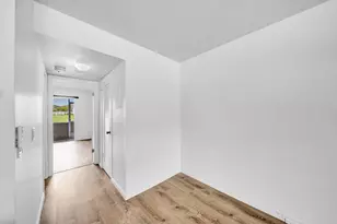 127 Westbury G, Deerfield Beach, FL 33442 - Photo 4