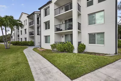 1002 Villa Circle, Boynton Beach, FL 33435 - Photo 4