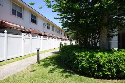 3024 NW 30th Way, Oakland Park, FL 33311 - Photo 32