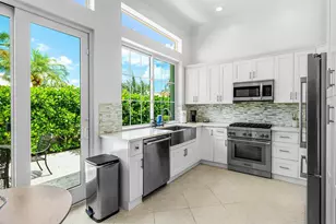 116 Coral Cay Dr, Palm Beach Gardens, FL 33418 - Photo 10