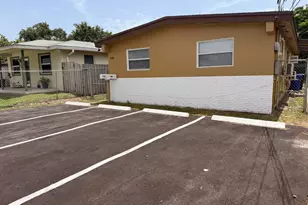 630 NW 15th Terrace, Fort Lauderdale, FL 33311 - Photo 2
