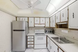 519 Burgundy K, Delray Beach, FL 33484 - Photo 14