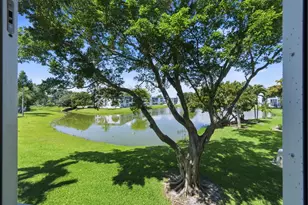 213 Wellington E, West Palm Beach, FL 33417 - Photo 22
