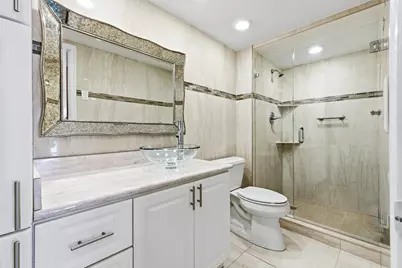 213 Wellington E, West Palm Beach, FL 33417 - Photo 18