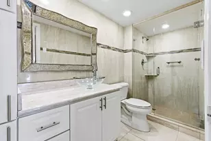 213 Wellington E, West Palm Beach, FL 33417 - Photo 18