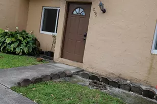 7091 W Sunrise Blvd, Plantation, FL 33313 - Photo 2