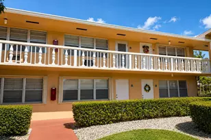 67 Camden C, West Palm Beach, FL 33417 - Photo 2