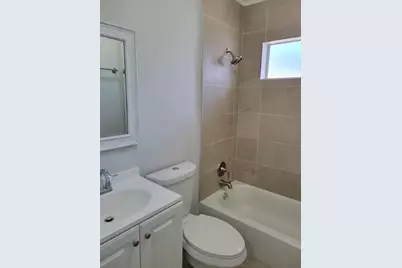 651 NE 46 Th #S, Oakland Park, FL 33334 - Photo 6