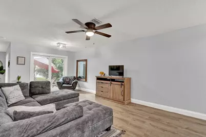 3300 Commodore Court, West Palm Beach, FL 33411 - Photo 6