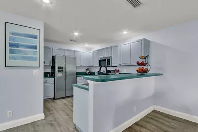 3300 Commodore Court, West Palm Beach, FL 33411 - Photo 12