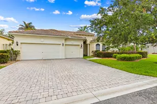 2466 SW Bridgeview Terrace, Palm City, FL 34990 - Photo 2