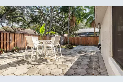 1867 NW 99th Avenue, Plantation, FL 33322 - Photo 34