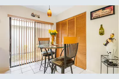 1867 NW 99th Avenue, Plantation, FL 33322 - Photo 16