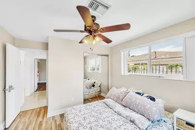 2298 NE 2nd Avenue, Boca Raton, FL 33431 - Photo 30
