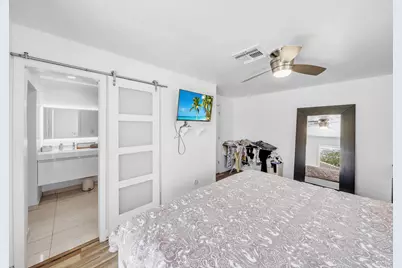 2298 NE 2nd Avenue, Boca Raton, FL 33431 - Photo 22