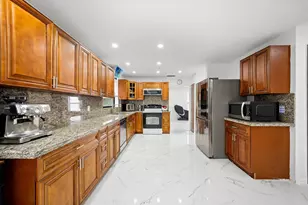 2340 Fairmont Ave, Miramar, FL 33025 - Photo 8