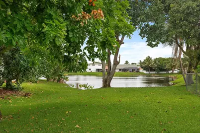 2340 Fairmont Avenue, Miramar, FL 33025 - Photo 24