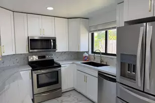160 SE 15th Ave, Pompano Beach, FL 33060 - Photo 6