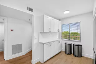 6866 Huntington Ln, Delray Beach, FL 33446 - Photo 4