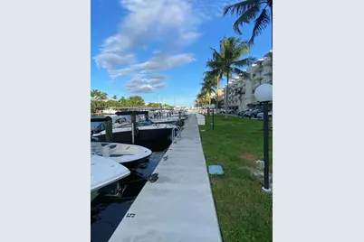 1731 SE 15th Street #202, Fort Lauderdale, FL 33316 - Photo 1