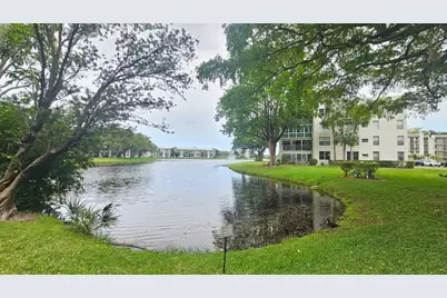 9235 Lagoon Place #412, Davie, FL 33324 - Photo 32