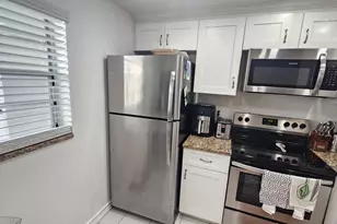 9235 Lagoon Pl, Davie, FL 33324 - Photo 12