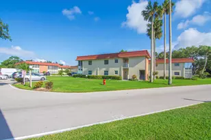 17 Vista Palm Ln, Vero Beach, FL 32962 - Photo 16