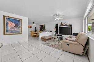 10040 SW 32nd St, Miami, FL 33165 - Photo 6