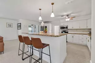 12890 SE Circle Dr, Hobe Sound, FL 33455 - Photo 2