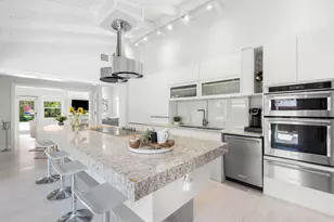 648 NE 17th Ave, Fort Lauderdale, FL 33304 - Photo 14