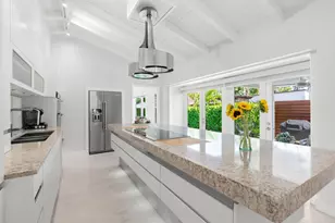 648 NE 17th Ave, Fort Lauderdale, FL 33304 - Photo 4