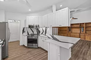 918 SW Balmoral Trce, Stuart, FL 34997 - Photo 10