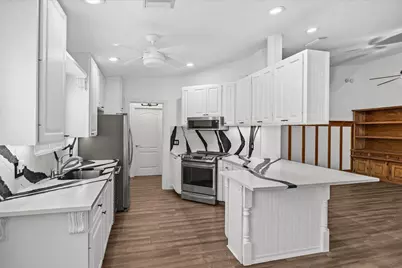 918 SW Balmoral Trace, Stuart, FL 34997 - Photo 8