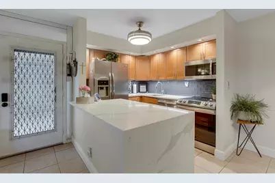 15484 Lakes Of Delray Boulevard #103, Delray Beach, FL 33484 - Photo 8