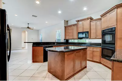 670 Edgebrook Lane, West Palm Beach, FL 33411 - Photo 2