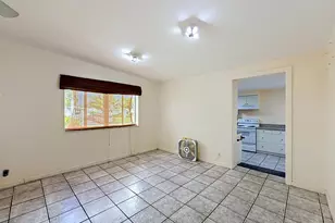 2066 Tarragon Rd, West Palm Beach, FL 33415 - Photo 10