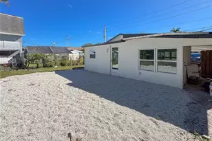 953 NE 37th St, Oakland Park, FL 33334 - Photo 8