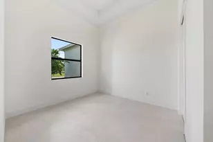 632 SE Seahouse Dr, Port Saint Lucie, FL 34983 - Photo 10