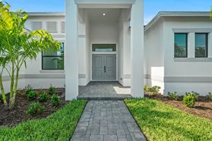632 SE Seahouse Dr, Port Saint Lucie, FL 34983 - Photo 6