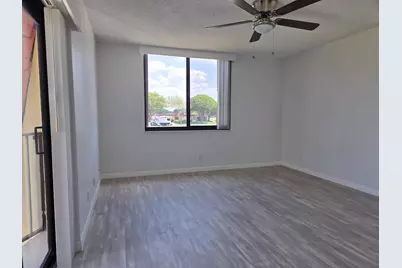3888 Victoria Drive, West Palm Beach, FL 33406 - Photo 14